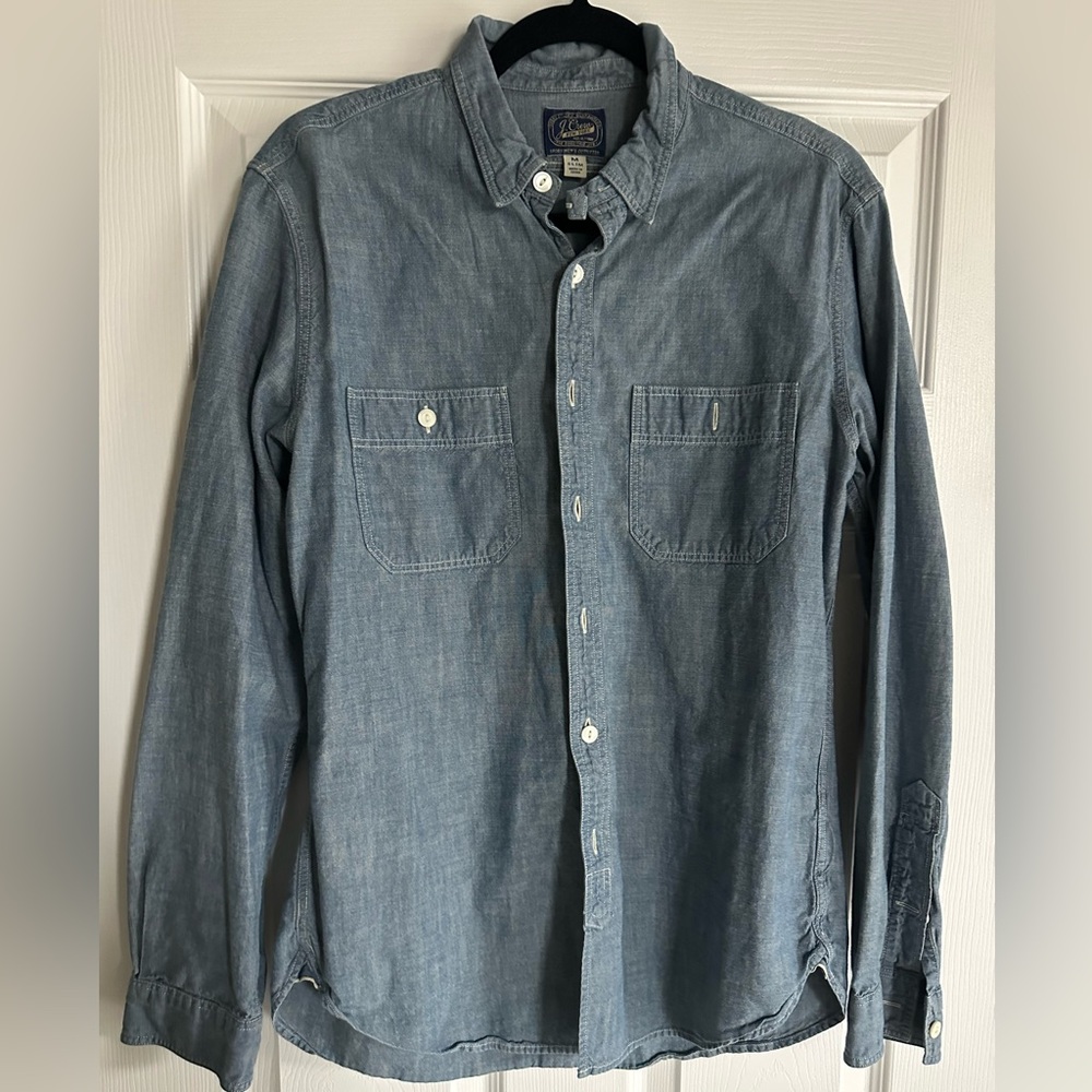 Jcrew’s lightweight chambray